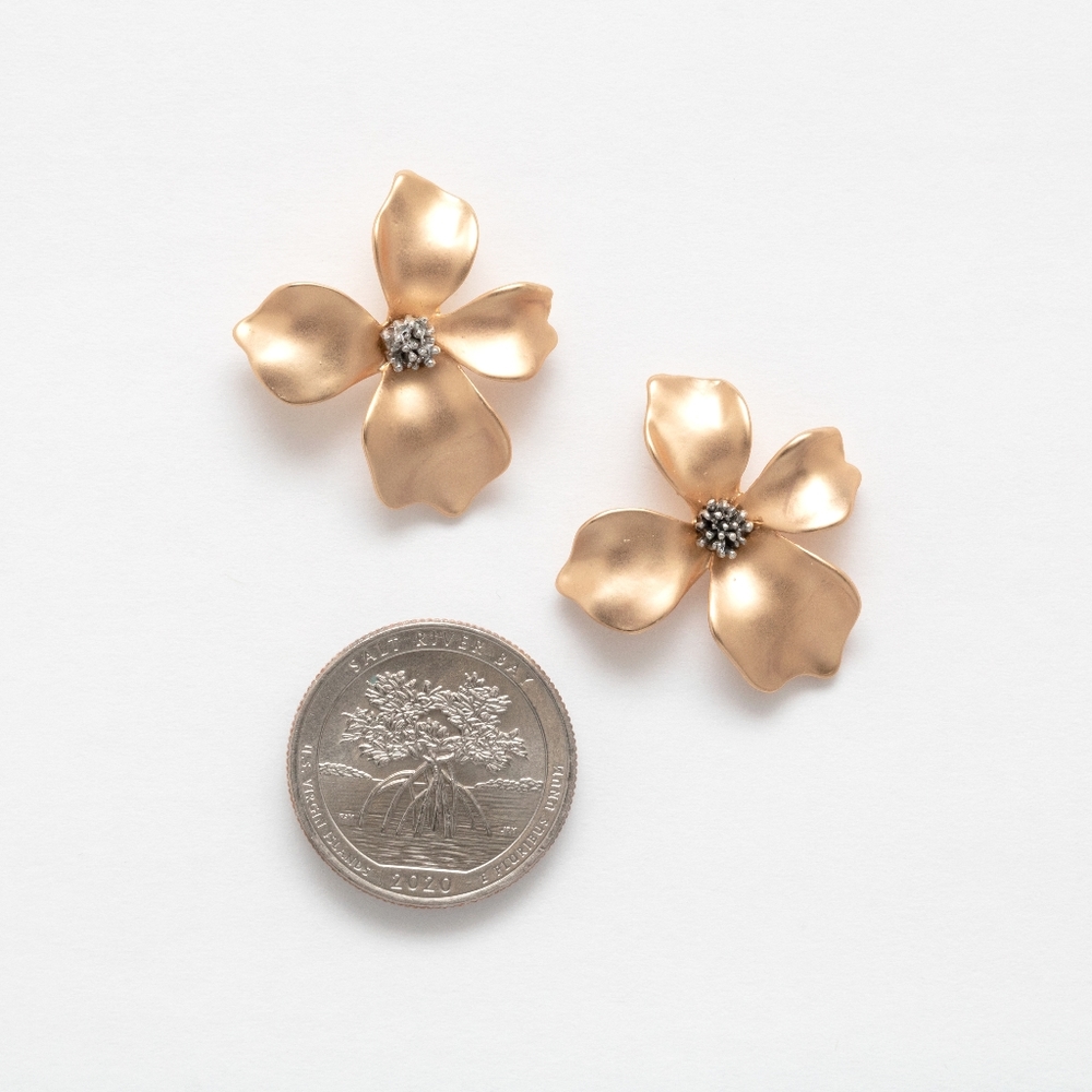 Bold Gold Floral Studs - 1 pair left! - Picture 3 of 3